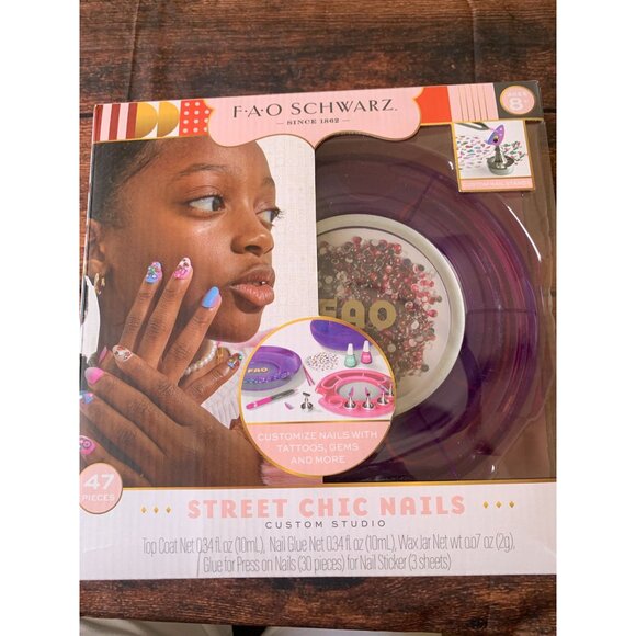 F.A.O. Schwarz Street Chic Nails Custom Studio Kit With 47 Pieces For Ages 8+ - Picture 1 of 6